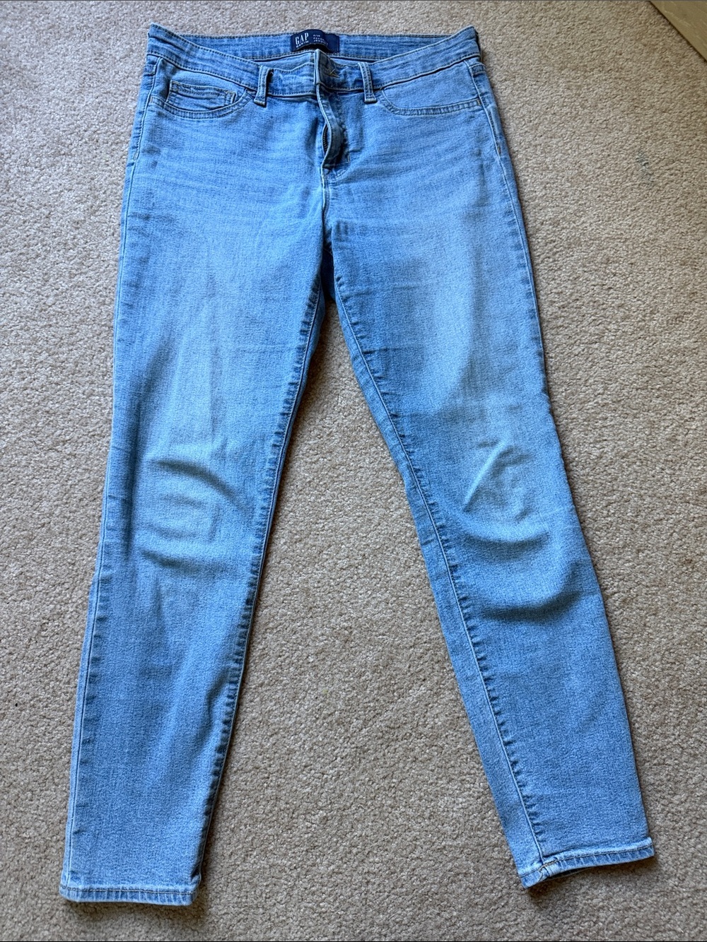 GAP Women's Light Wash Skinny Jeans